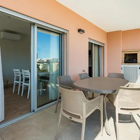 Your Algarve Base -bright 2br With Pool & Terrace * 波尔蒂芒