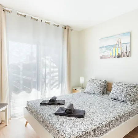 Apartman Your Algarve Base -bright 2br With Pool & Terrace Portimão